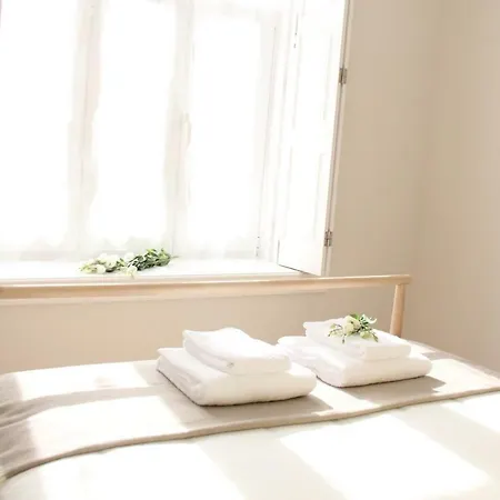 Blue Twenty Two - / Oporto *