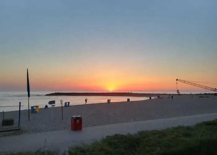 Blue Twenty Two - / Oporto Apartment Espinho (Aveiro)