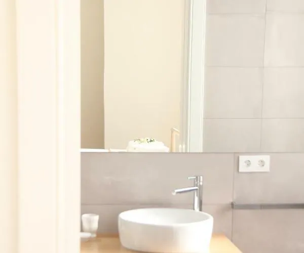 Blue Twenty Two - / Oporto Apartament